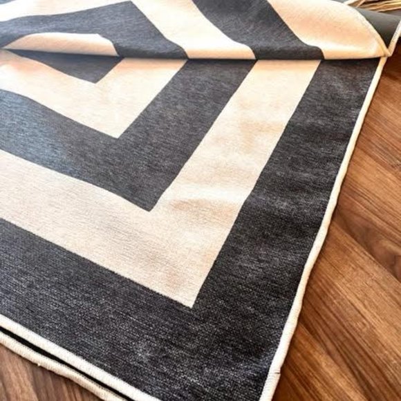 Jonathan Adler Accents Ruggable Jonathan Adler Op Art Charcoal